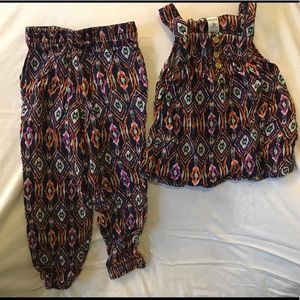 Girl’s 2 piece set size 3T Carter’s tank and pants